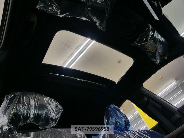 Toyota CROWN 2023-05 358180-3