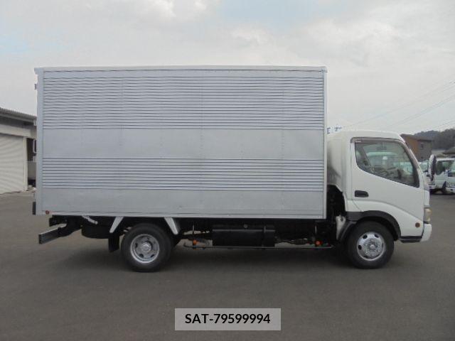 Hino DUTRO 2007-05 209900-8