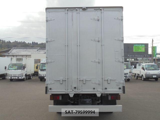 Hino DUTRO 2007-05 209900-27