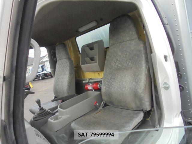 Hino DUTRO 2007-05 209900-4