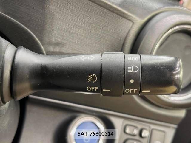 Toyota AQUA 2013-06 314127-7