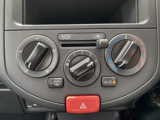 Nissan NV150 AD 2016-12 7388-9