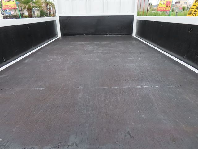 Isuzu ELF TRUCK 2005-11 8562-3