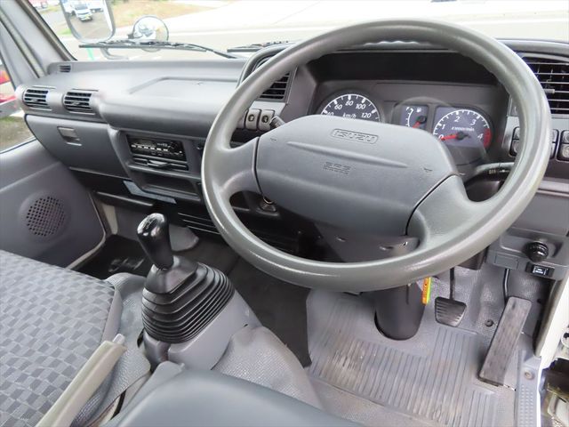 Isuzu ELF TRUCK 2005-11 8562-1