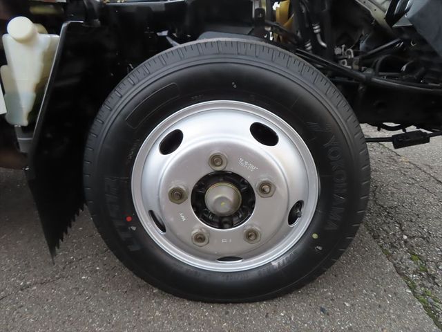 Isuzu ELF TRUCK 2005-11 8562-29
