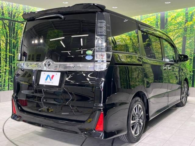 Toyota VOXY 2018-09 14331-18