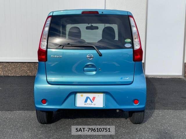Nissan DAYZ 2013-07 390361-15