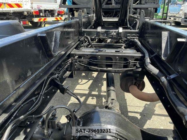Isuzu FORWARD 2013-01 302772-13