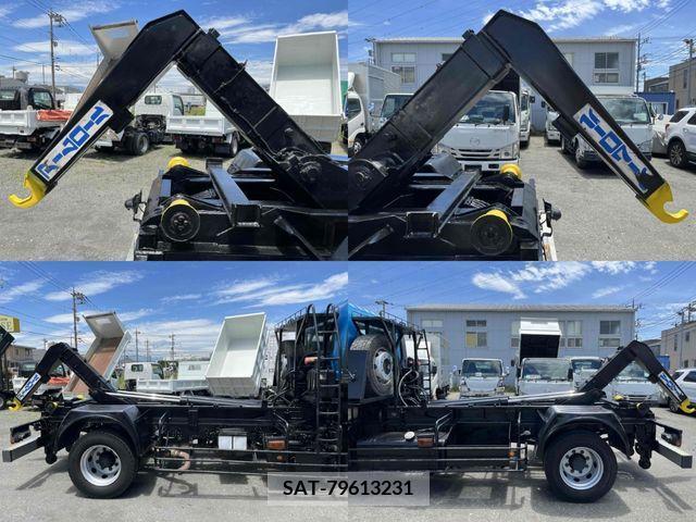 Isuzu FORWARD 2013-01 302772-9