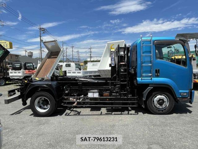 Isuzu FORWARD 2013-01 302772-2