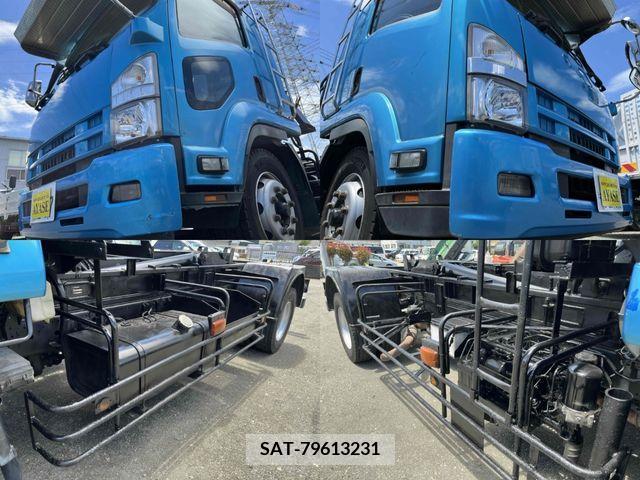 Isuzu FORWARD 2013-01 302772-5