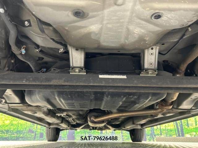 Toyota PIXIS SPACE 2014-11 327334-18