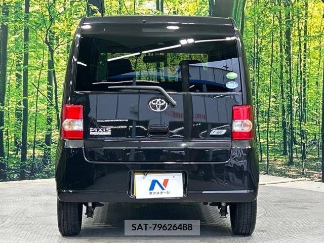 Toyota PIXIS SPACE 2014-11 327334-17