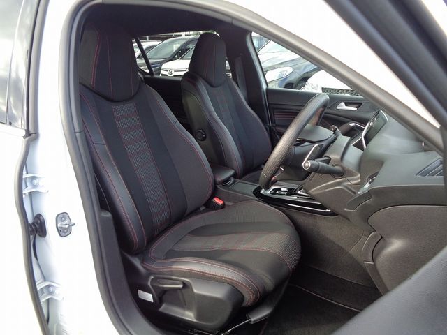 Peugeot 308 2019-07 20373-3