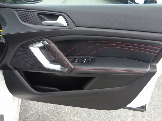 Peugeot 308 2019-07 20373-21