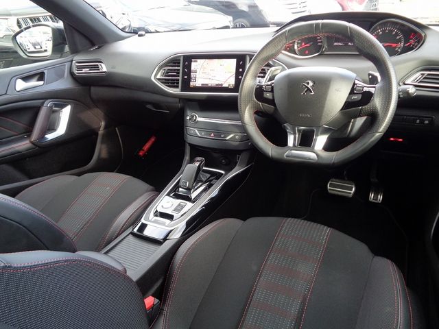 Peugeot 308 2019-07 20373-8