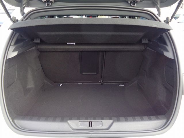 Peugeot 308 2019-07 20373-7