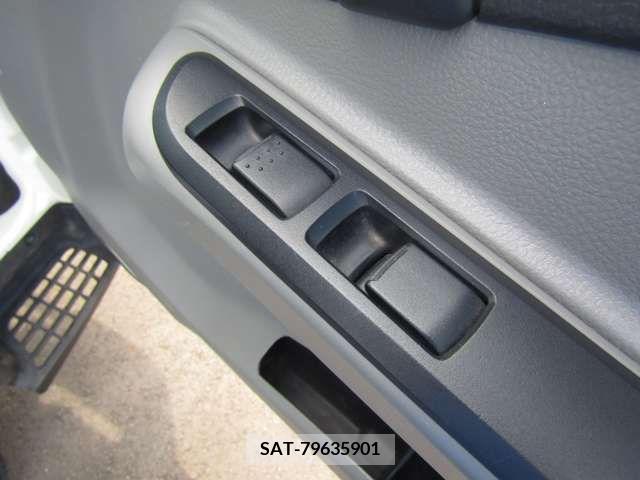 Mitsubishi CANTER 2017-12 396006-17