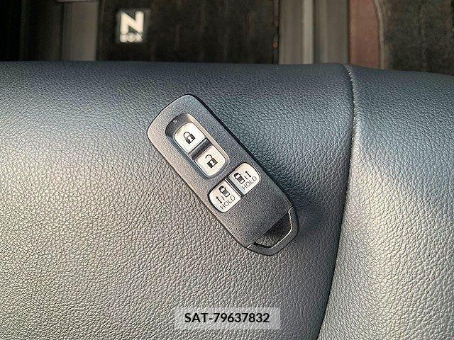 Honda N BOX CUSTOM 2019-02 213625-5