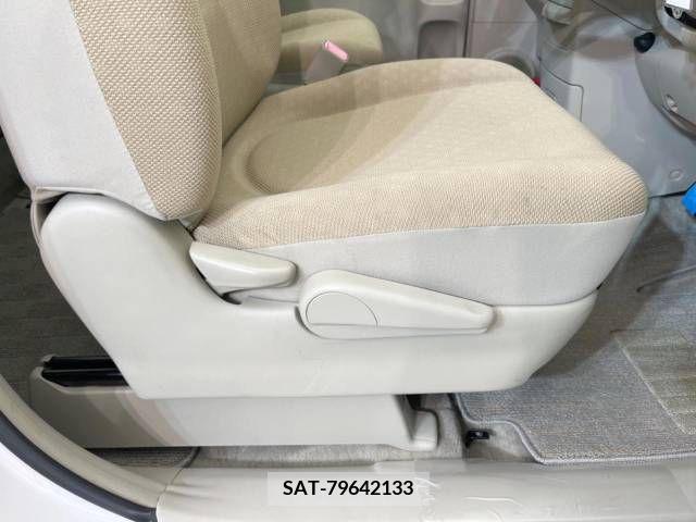 Toyota PORTE 2011-12 382492-7
