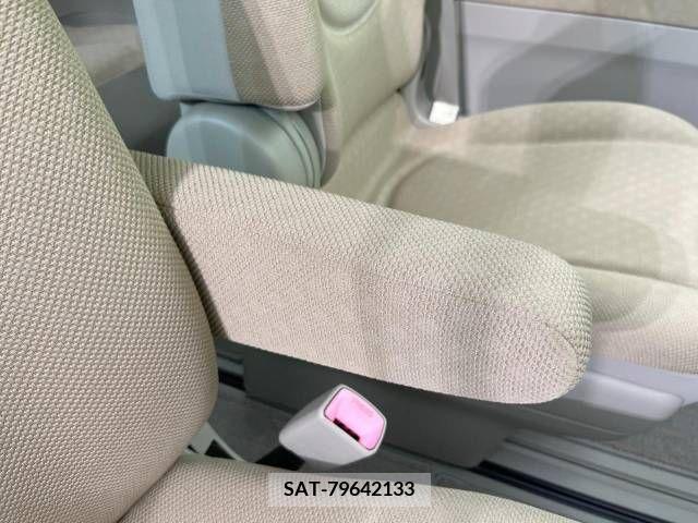 Toyota PORTE 2011-12 382492-6