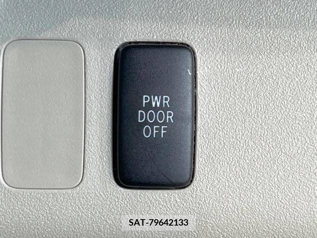 Toyota PORTE 2011-12 382492-2
