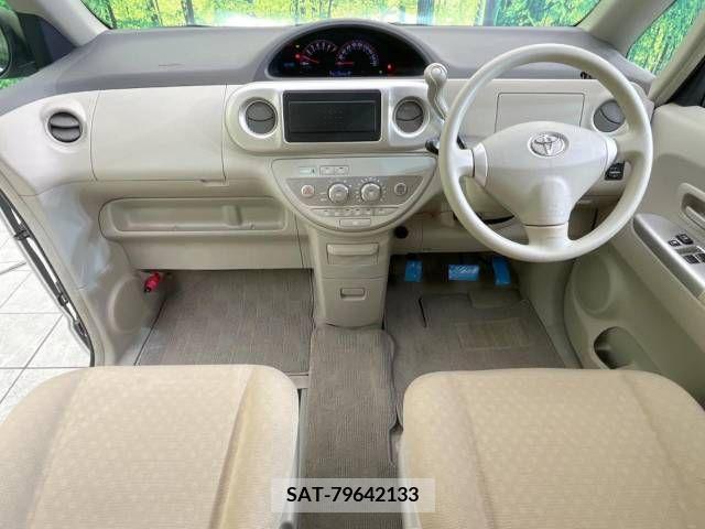 Toyota PORTE 2011-12 382492-1