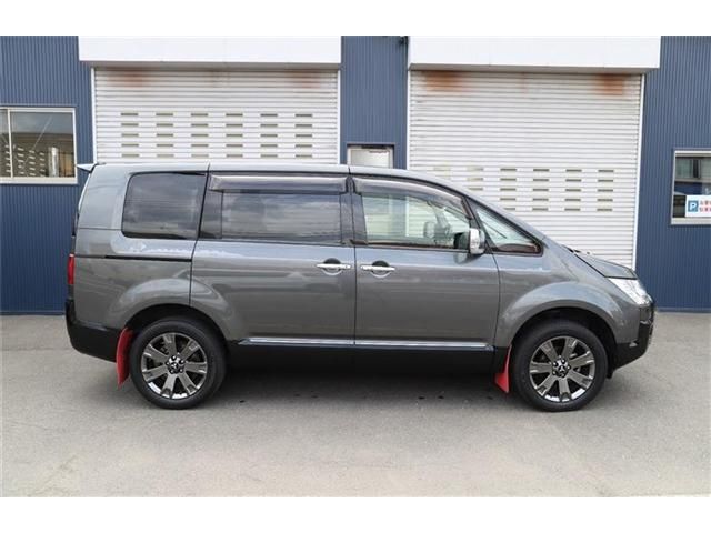 Mitsubishi DELICA D5 2018-07 9399-3