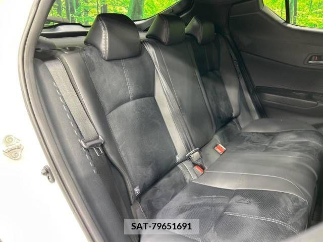 Toyota C-HR 2019-11 396060-9