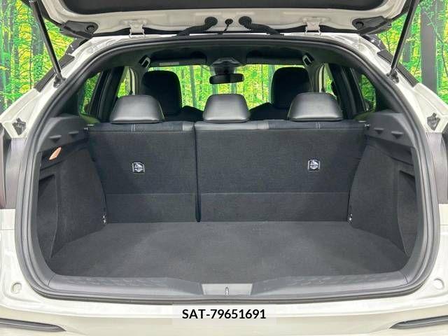 Toyota C-HR 2019-11 396060-10