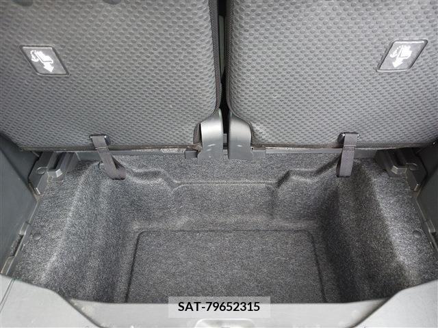 Toyota Pixis Mega 2018-07 328615-14