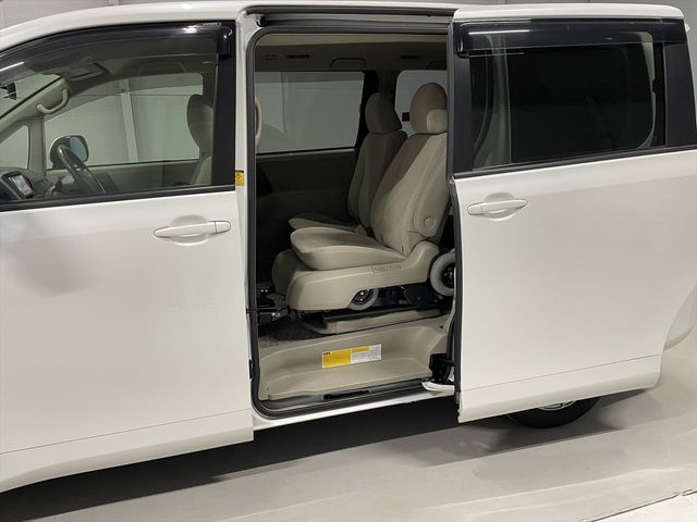 Toyota NOAH 2010-07 16955-5