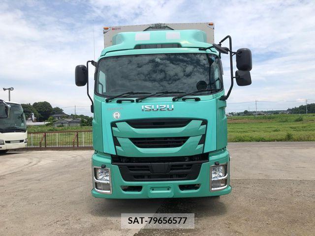 Isuzu GIGA 2017-02 331325-1