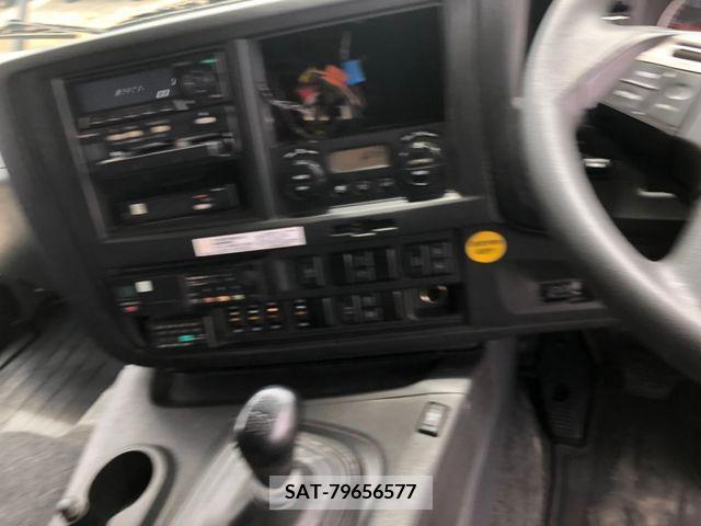 Isuzu GIGA 2017-02 331325-13