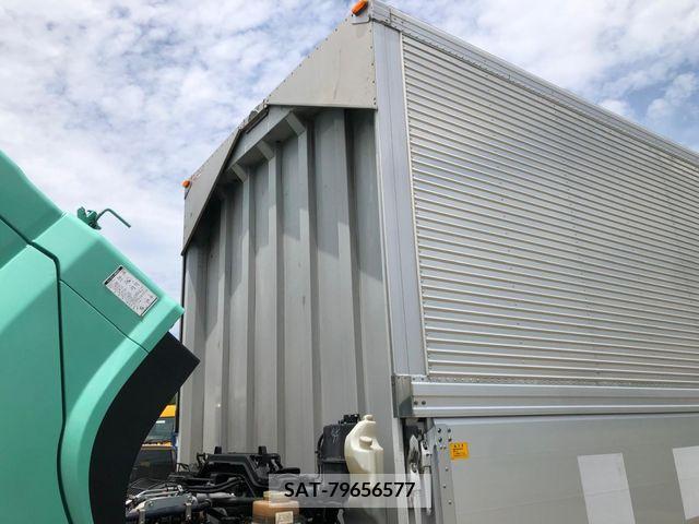 Isuzu GIGA 2017-02 331325-25