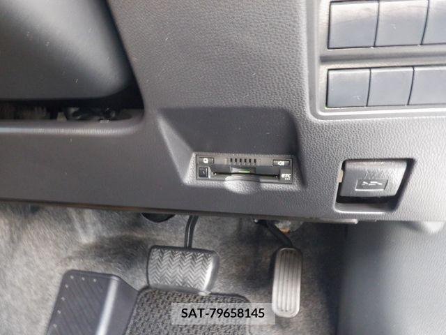 Toyota YARIS 2020-07 200368-19