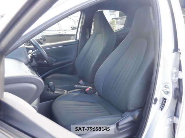 Toyota YARIS 2020-07 200368-10