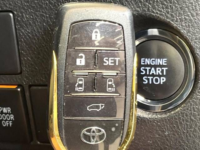 Toyota ALPHARD 2017-11 183922-7