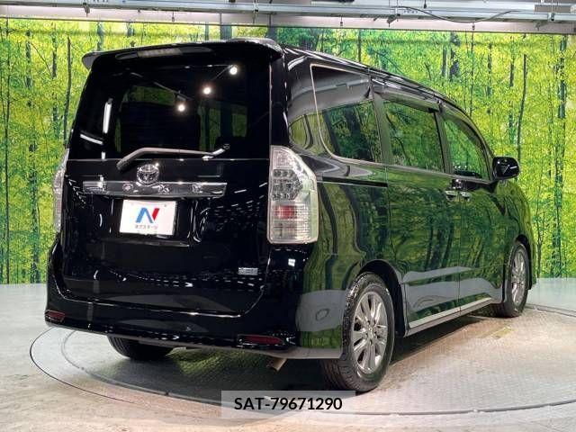 Toyota VOXY 2013-04 248573-18