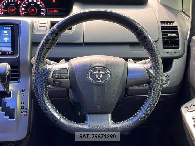Toyota VOXY 2013-04 248573-12
