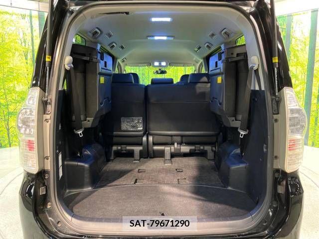 Toyota VOXY 2013-04 248573-11