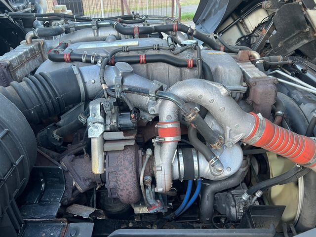Isuzu GIGA 2016-04 5968-27