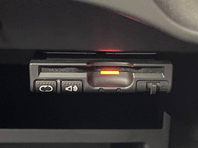 Nissan NOTE 2019-04 10757-7