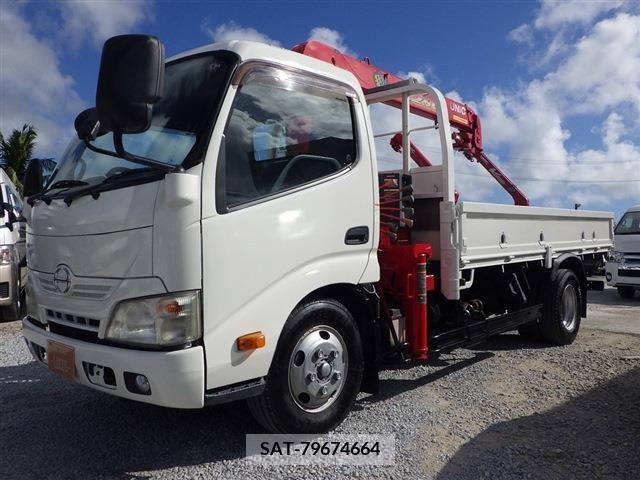 Hino DUTRO 2011-12 352186-3