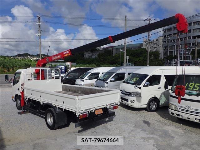 Hino DUTRO 2011-12 352186-28