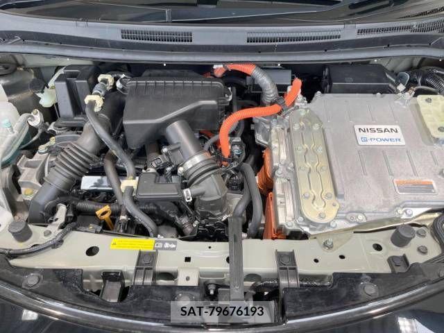 Nissan NOTE 2017-01 329517-18