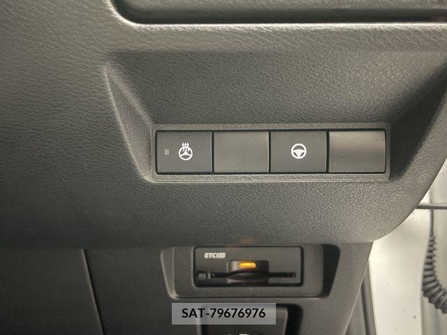 Nissan AURA 2023-02 389481-17
