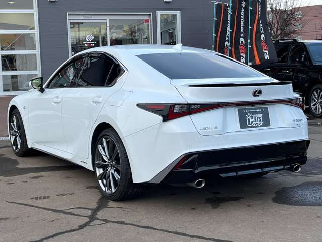 Lexus IS 2020-12 71-16