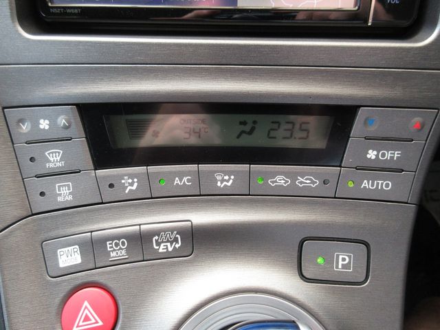 Toyota PRIUS PHV 2012-06 4996-18