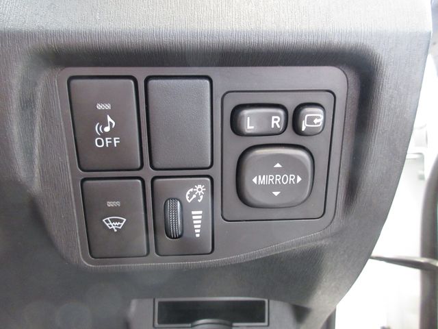 Toyota PRIUS PHV 2012-06 4996-22